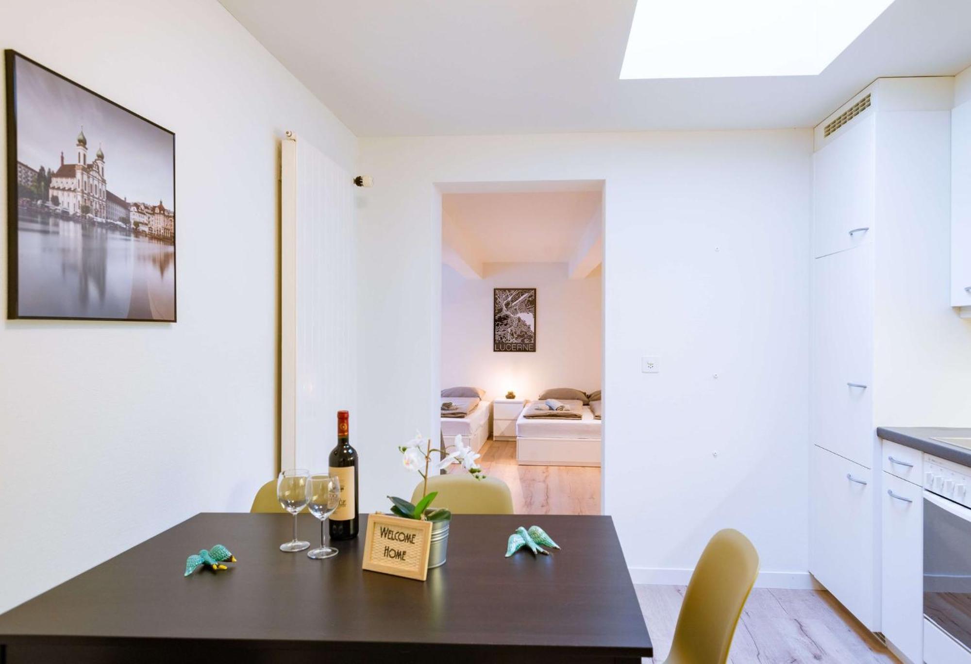 Hitrental Zur Metzgern Apartments Lucerne Bagian luar foto